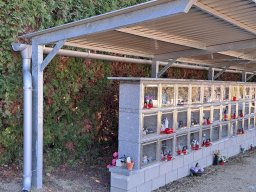 Příštřešek nad kolumbáriem