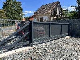 Pojezdová brána, tahokov